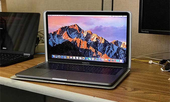 Apple Macbook Pro Touch i5 13.3 inch MXK52SA/A 2020