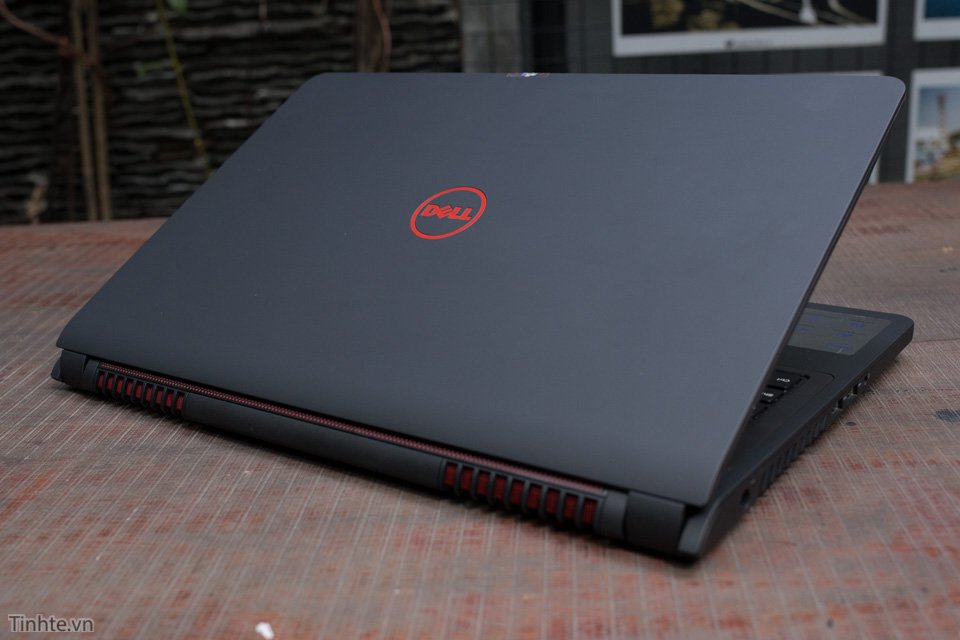 Laptop Gaming cũ Dell Inspiron 5577- Intel Core i7